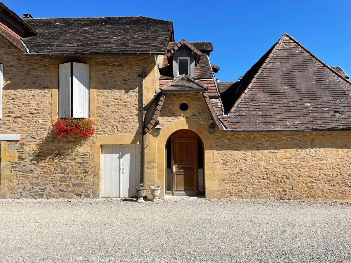 Domaine D'Essendieras Saint-Medard-d'Excideuil Exterior photo
