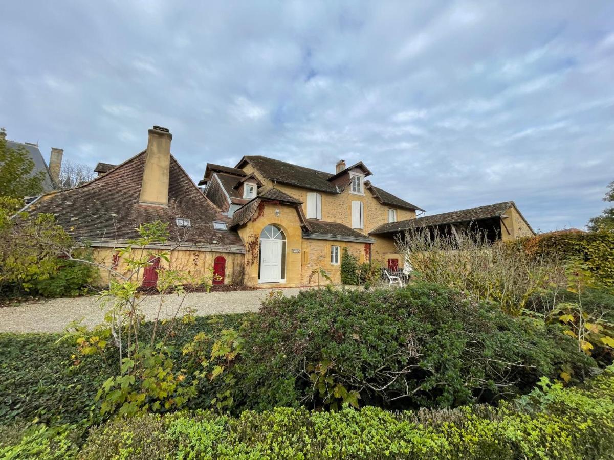 Domaine D'Essendieras Saint-Medard-d'Excideuil Exterior photo