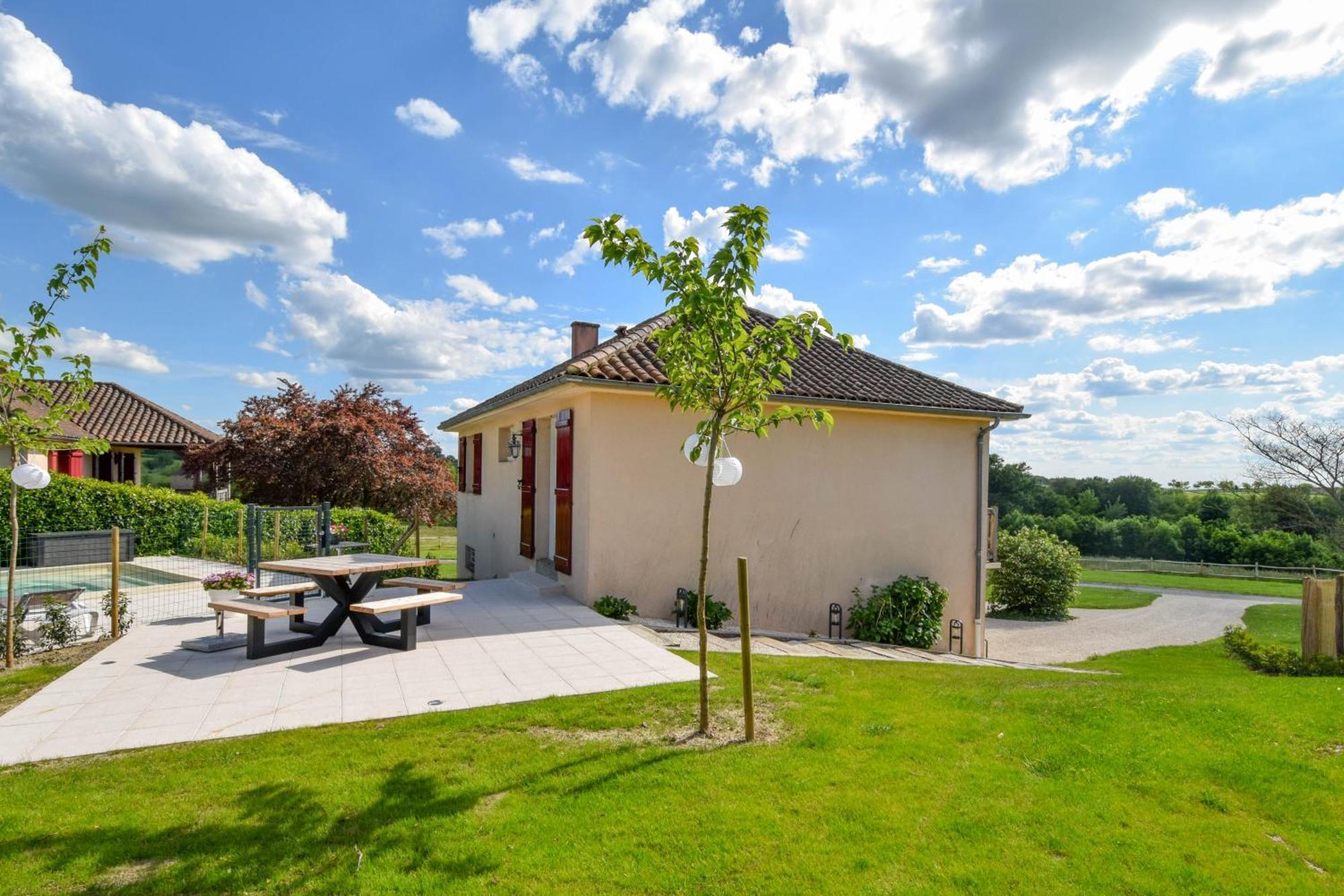 Domaine D'Essendieras Saint-Medard-d'Excideuil Exterior photo